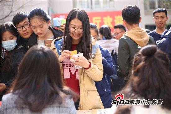 齐鲁理工学院举办第七届全国大学生绿植领养活动：有种青年 为爱发声